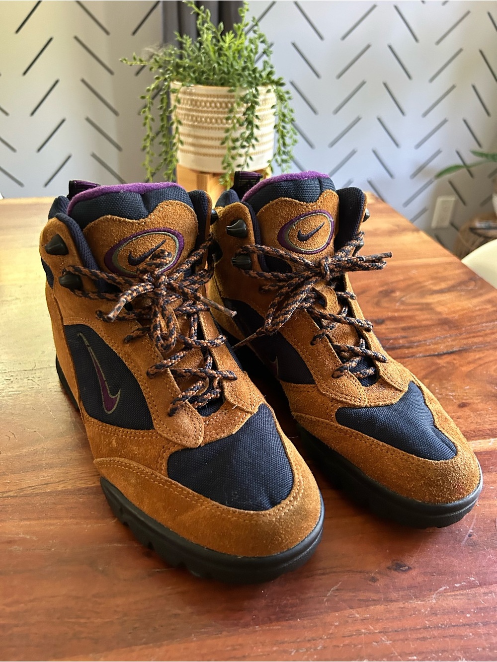 Vintage 90s Nike ACG Hiking Boots Women